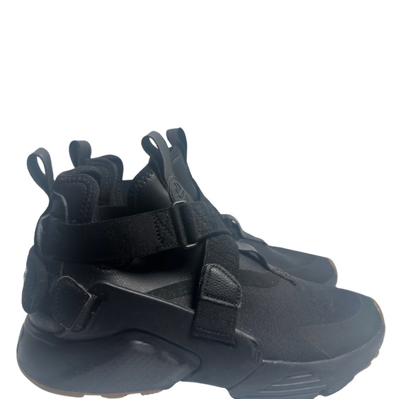 Nike Black Strap Sneakers - Picture 1 of 5